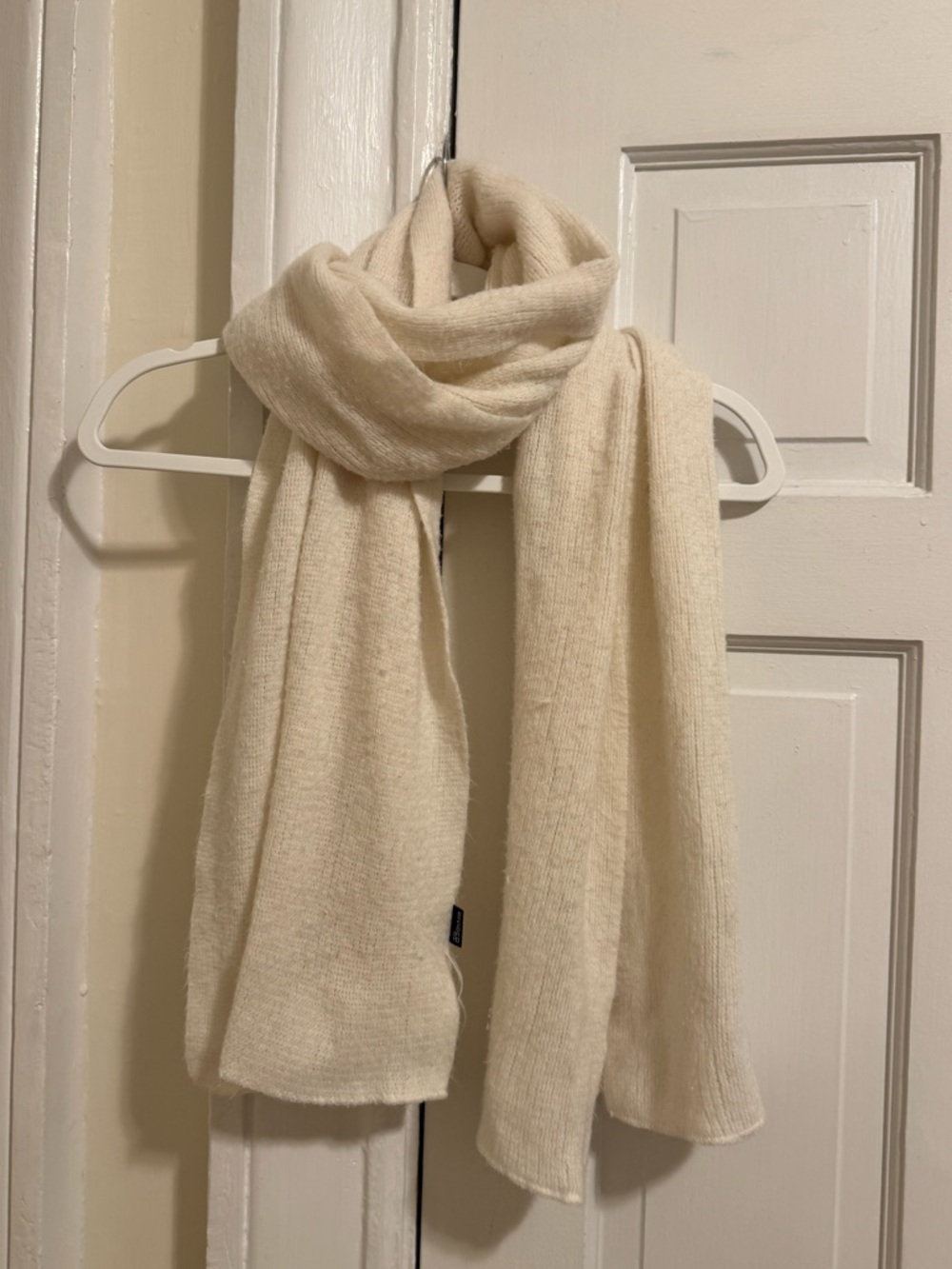 H&M Divided Cream Fuzzy Chunky Knit Soft Winter Scarf Wrap OS